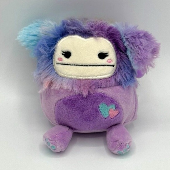 Squishmallow EDEN THE BIGFOOT Mini Plush Clip On 3.5" - Picture 1 of 5
